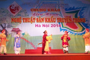 Chung khảo Liên hoan sân khấu truyền thống Hà Nội 2014